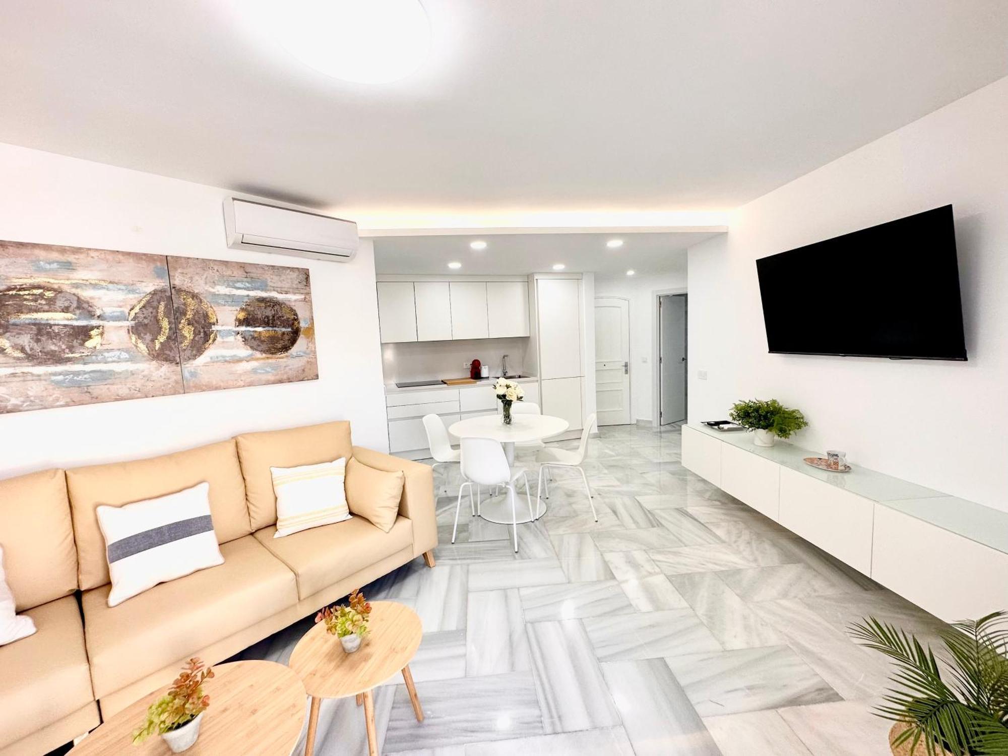 Apartamento, Paradise Sun Beach In Marina Benalmádena Eksteriør billede